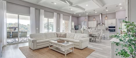 House (4 Bedrooms) | Interior