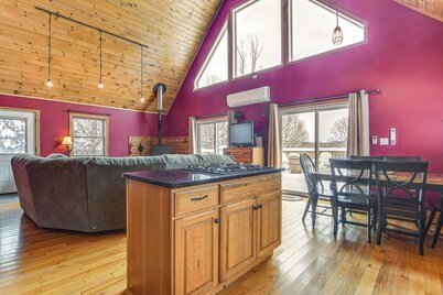 Snowmobiling On-site: Secluded Vermont Getaway