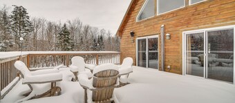 Snowmobiling On-site: Secluded Vermont Getaway