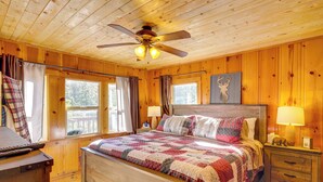 Unclassified image, 3 of 24, button - 14 Mi to Slopes: Long Barn Cabin w/ Fire Pit! (Long Barn)