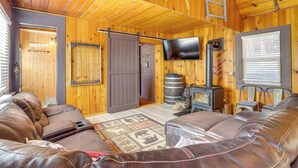 Unclassified image, 4 of 24, button - 14 Mi to Slopes: Long Barn Cabin w/ Fire Pit! (Long Barn)