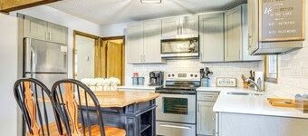 Walk to Roaming Woods Lake: Home w/ Fire Pit!
