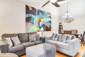 Apartment (2 Bedrooms) | Front of property - Resort Perks: Condo w/ Private Balcony in St Pete! (St. Petersburg)