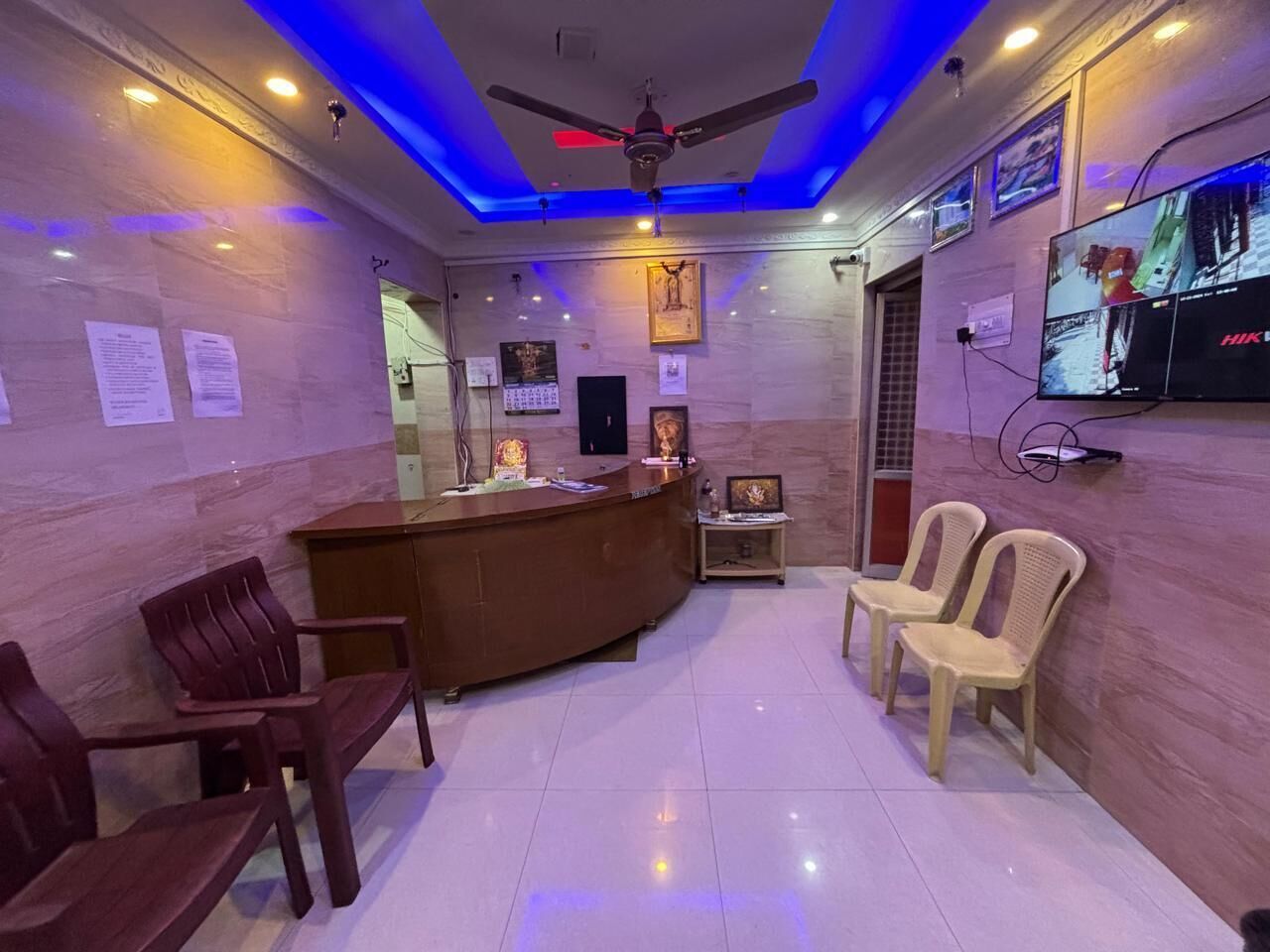 ฝ่ายต้อนรับ