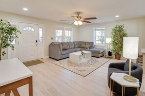 House (2 Bedrooms) | Interior