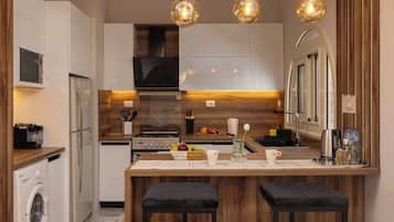 Fridge, microwave, oven, stovetop