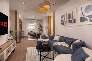 Smart TV, offices - New! Luxury Marina Resort Chalet: Panoramic Rixos & New Alamein Tower Views (Marina El Alamein)