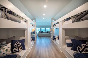 5 bedrooms, iron/ironing board, travel crib, free WiFi