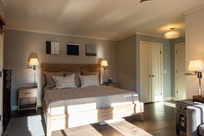 3 Schlafzimmer, Schreibtisch, Bügeleisen/Bügelbrett, WLAN