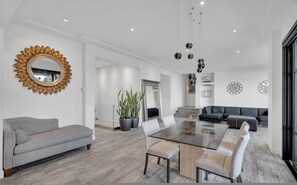 Nhà | 4 phòng ngủ 