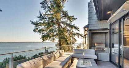 Sunset Lane Waterfront Home