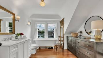 House, Smoking | 2 bedrooms