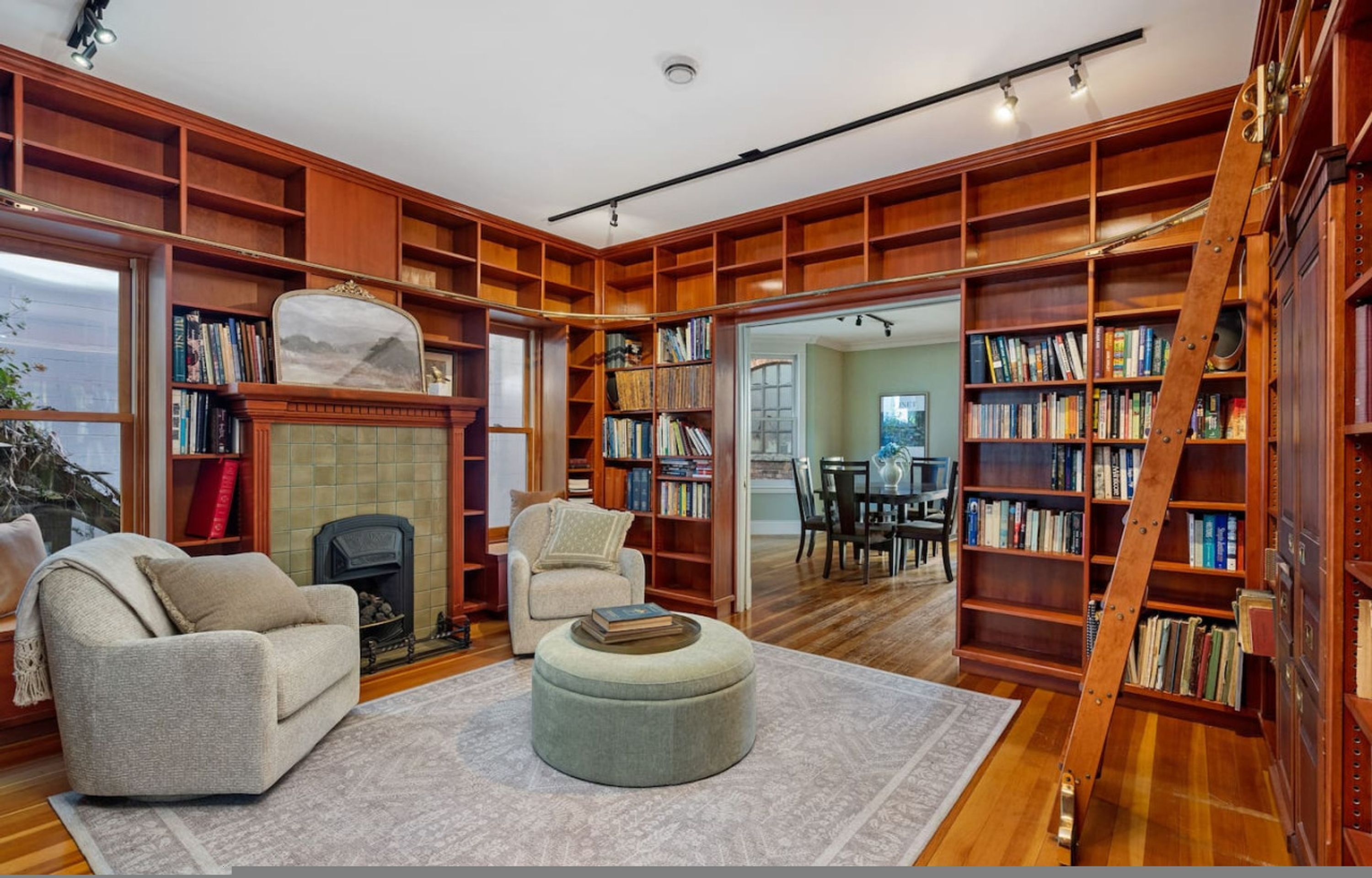 Rumah | 6 kamar tidur