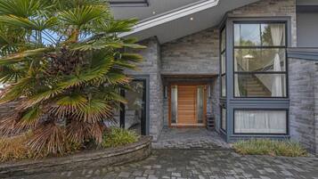 Rumah | 4 kamar tidur