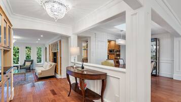 Rumah | 6 kamar tidur