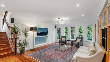 Rumah | 6 kamar tidur