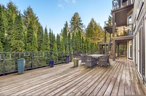 บ้านพัก | 6 ห้องนอน