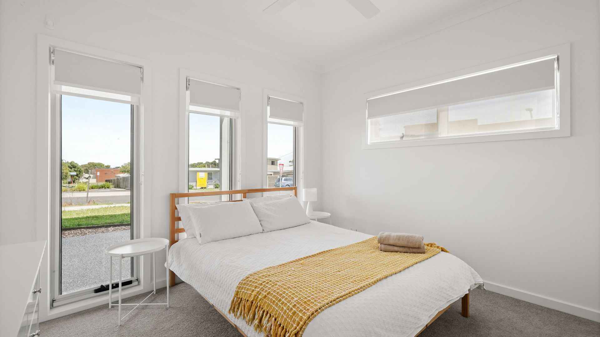 4 bedrooms, iron/ironing board, travel cot, Internet
