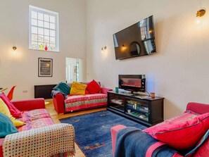 House | Living area - 5 Star Chapel In The Heart Of North Norfolk (Dereham)