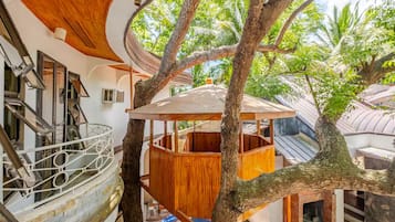 Appartement, balkon, uitzicht op het strand | Terras
