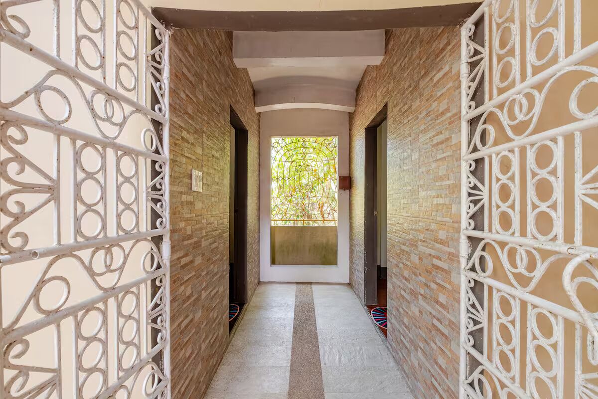 Departamento, balcón, vista a la playa | Área de sala de estar