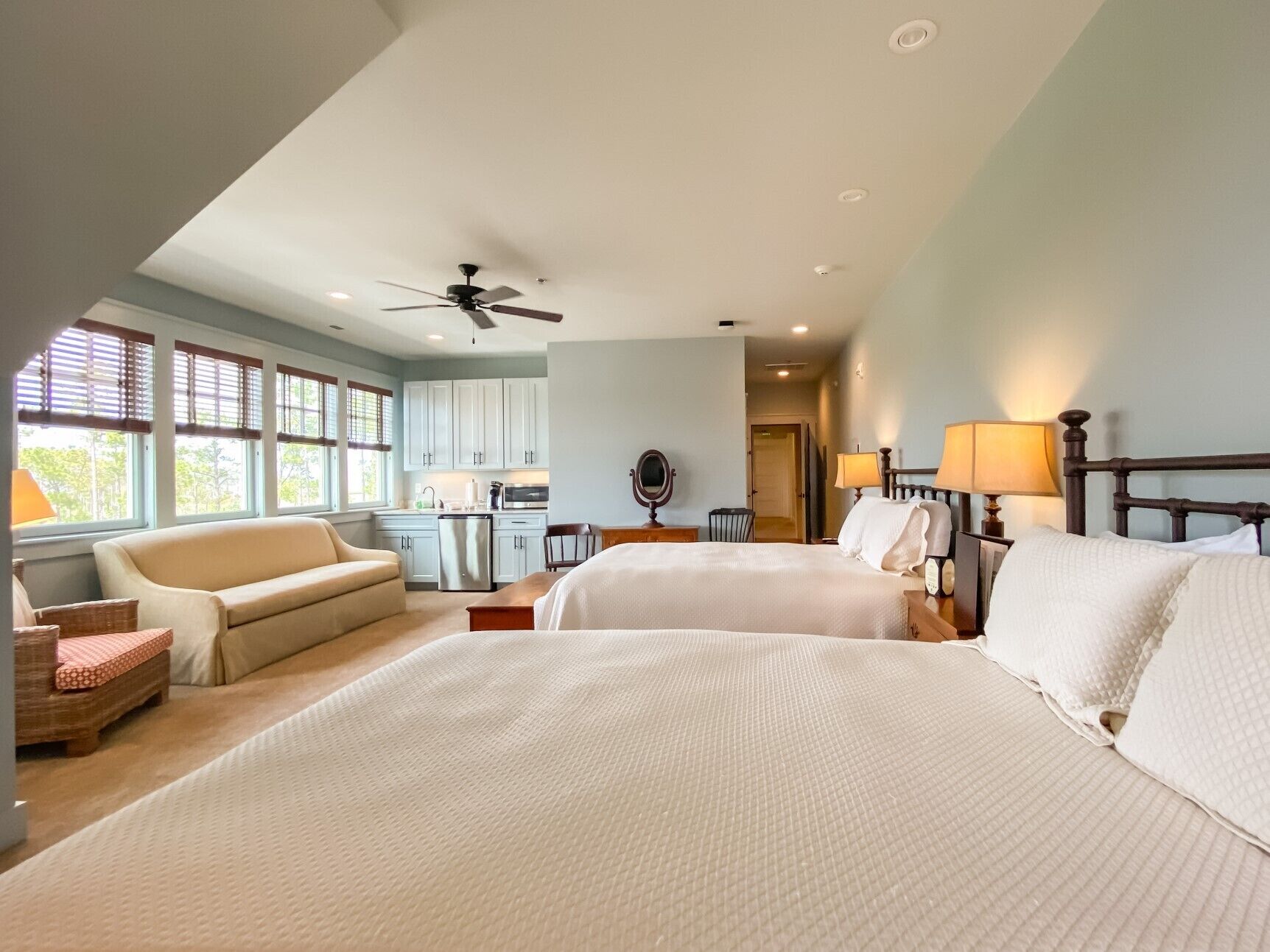 Bügeleisen/Bügelbrett, kostenloses WLAN, Bettwäsche