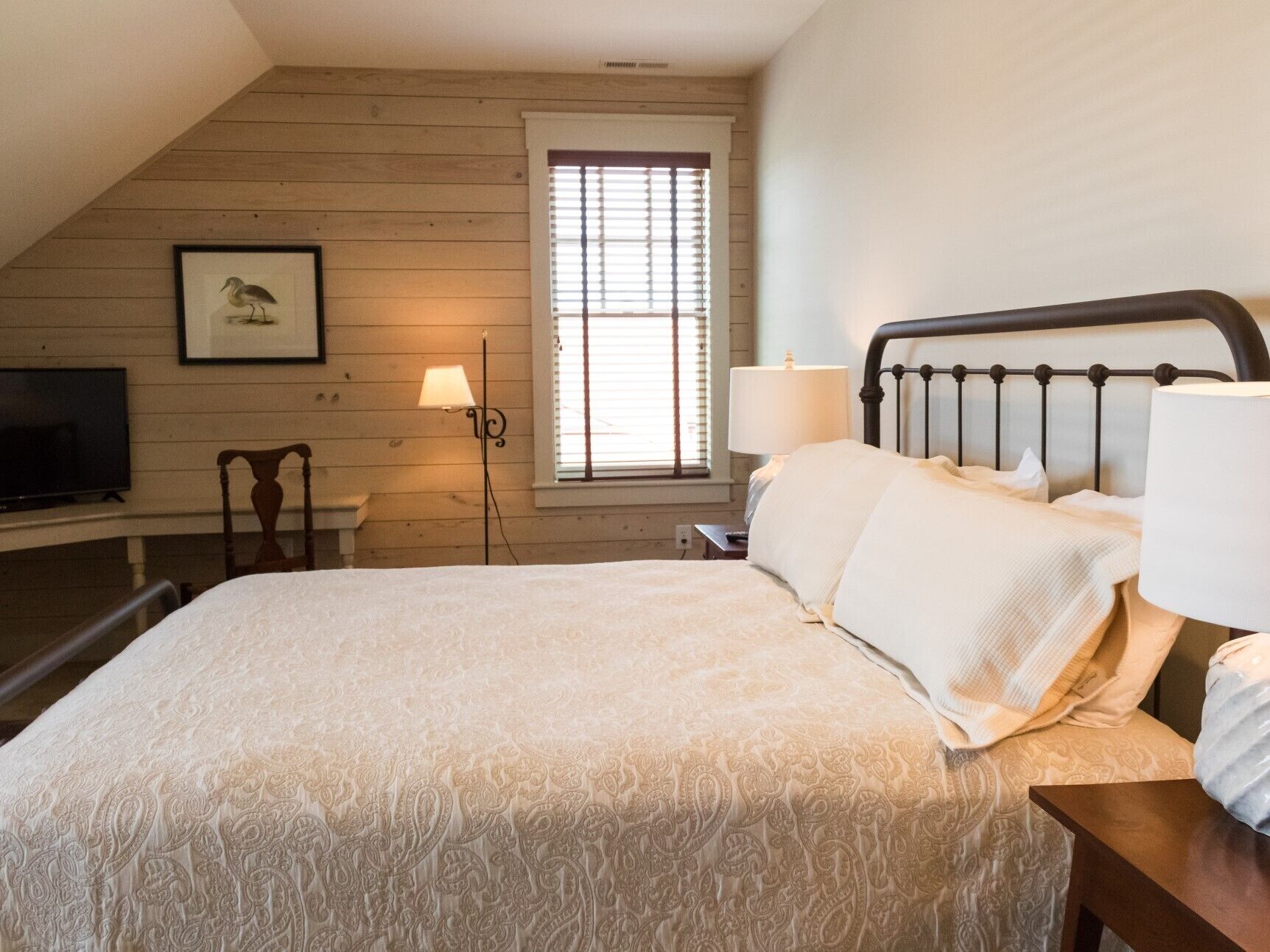 Strykejern/-brett, wi-fi (inkludert) og sengetøy