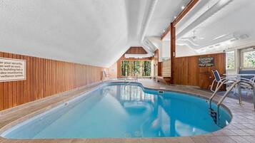 Condo, 3 habitaciones | Alberca | Alberca techada