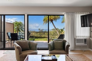 Living area - Maui Kamaole, #a-106 1 Bedroom Condo (Kihei)