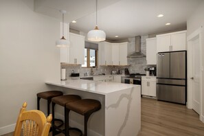 Stuga - 4 sovrum | Eget kök | Kylskåp, ugn, kaffe- och tebryggare och brödrost