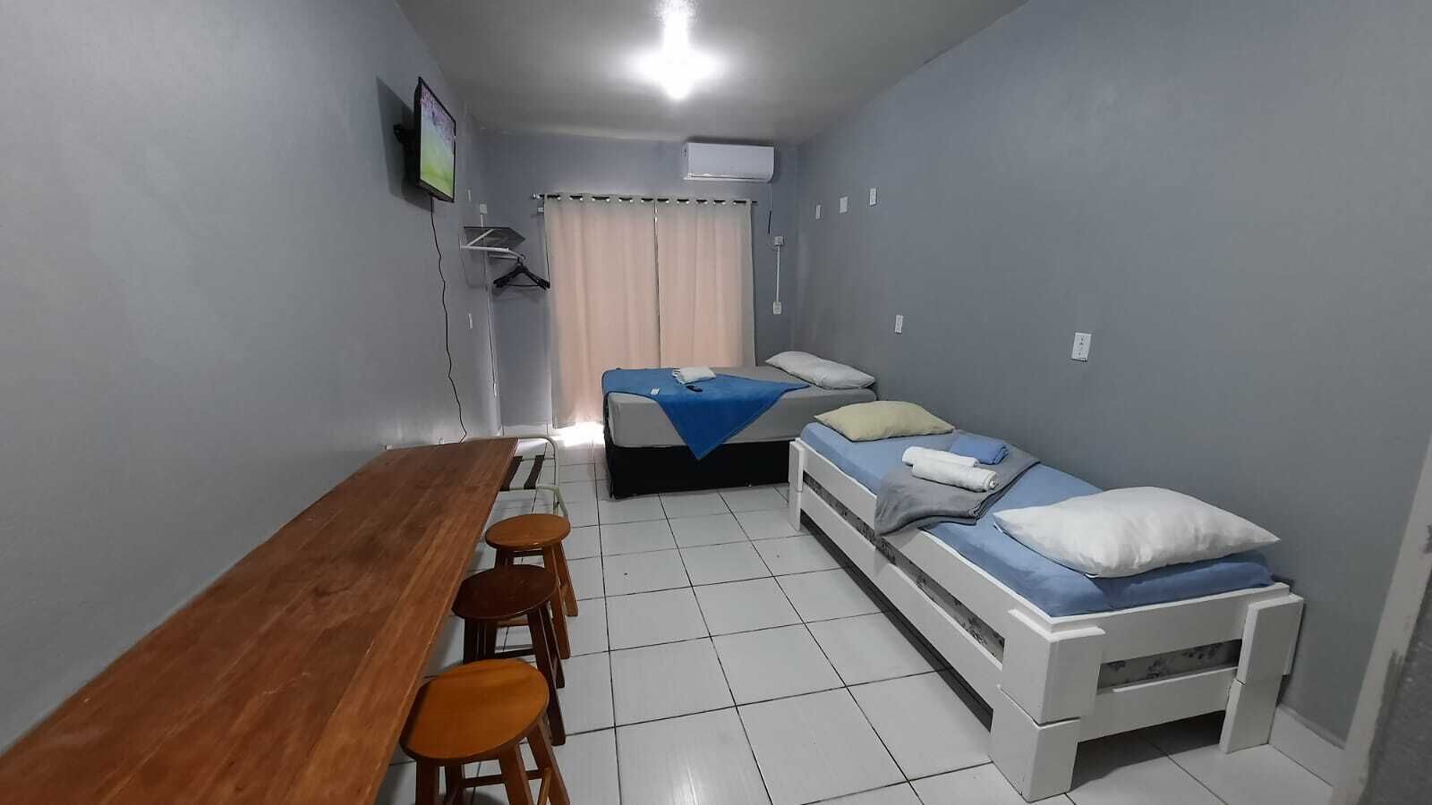 Estúdio básico | 1 quarto, Wi-Fi de cortesia, roupa de cama