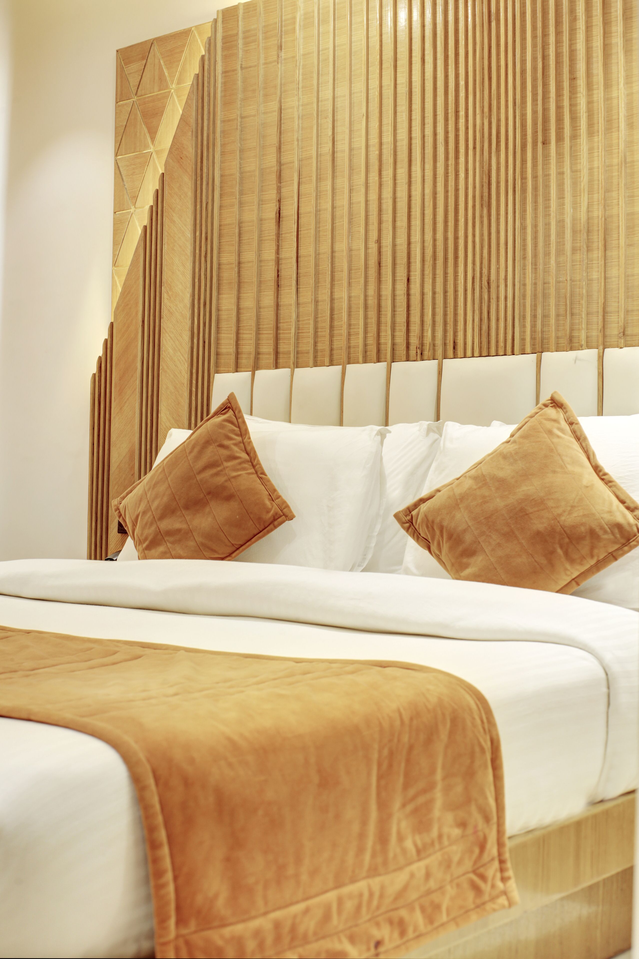 Ropa de cama de alta calidad, edredones de plumas, minibar