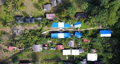 Pacific Waves Hostel & Surf