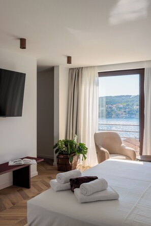 5 bedrooms, iron/ironing board, travel cot, WiFi - Villa Remi (Sumartin)