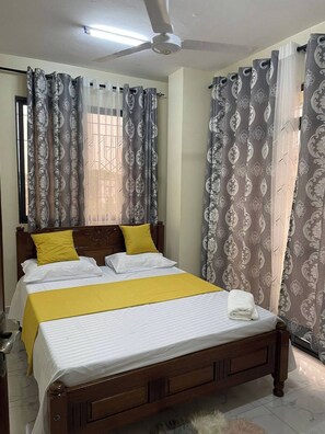 Appartement Confort, vue ville | Décoration personnalisée, ameublement personnalisé, Wi-Fi gratuit