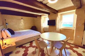 Desk, iron/ironing board, free WiFi, bed sheets