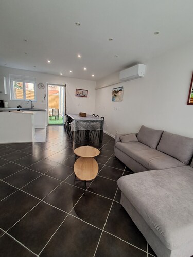 Maison de village avec cour à 10mn des plages