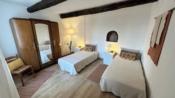 1 多间卧室、WiFi