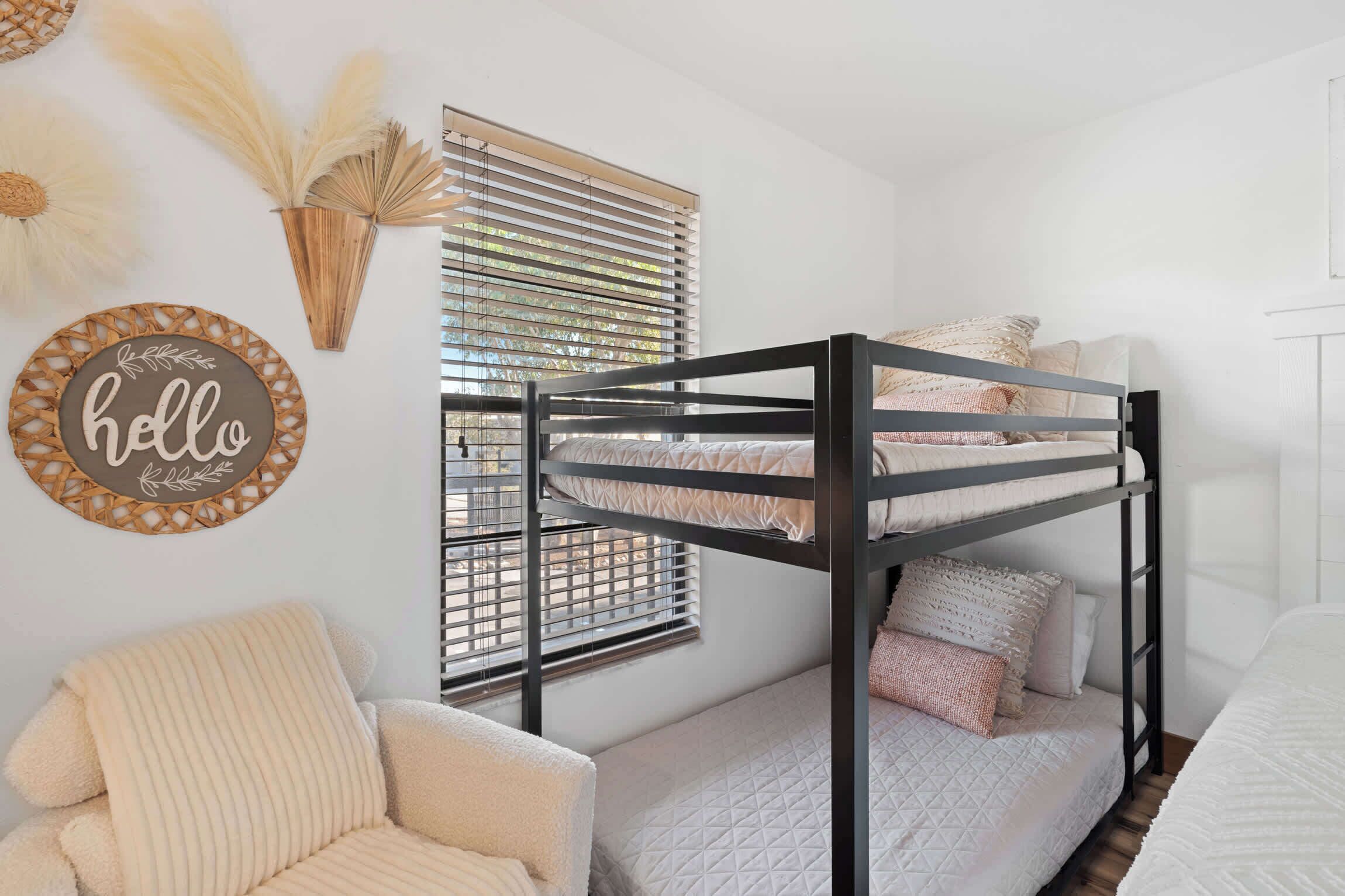 2 bedrooms, iron/ironing board, travel cot, WiFi