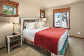 4 habitaciones, tabla de planchar con plancha y cuna de viaje 