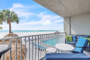 Property grounds - ☀️Beachfront with Great Views and Amenities-Sea Oats #101☀️ (Redington Shores)