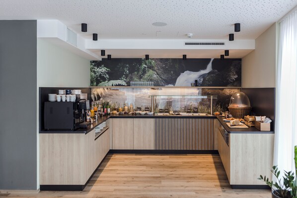 Petit déjeuner buffet compris tous les jours