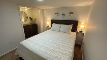 4 habitaciones, tabla de planchar con plancha, wifi y ropa de cama