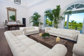 Smart TV, DVD player, ping pong, music library