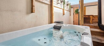 Host & Stay | Salt Rock Retreat