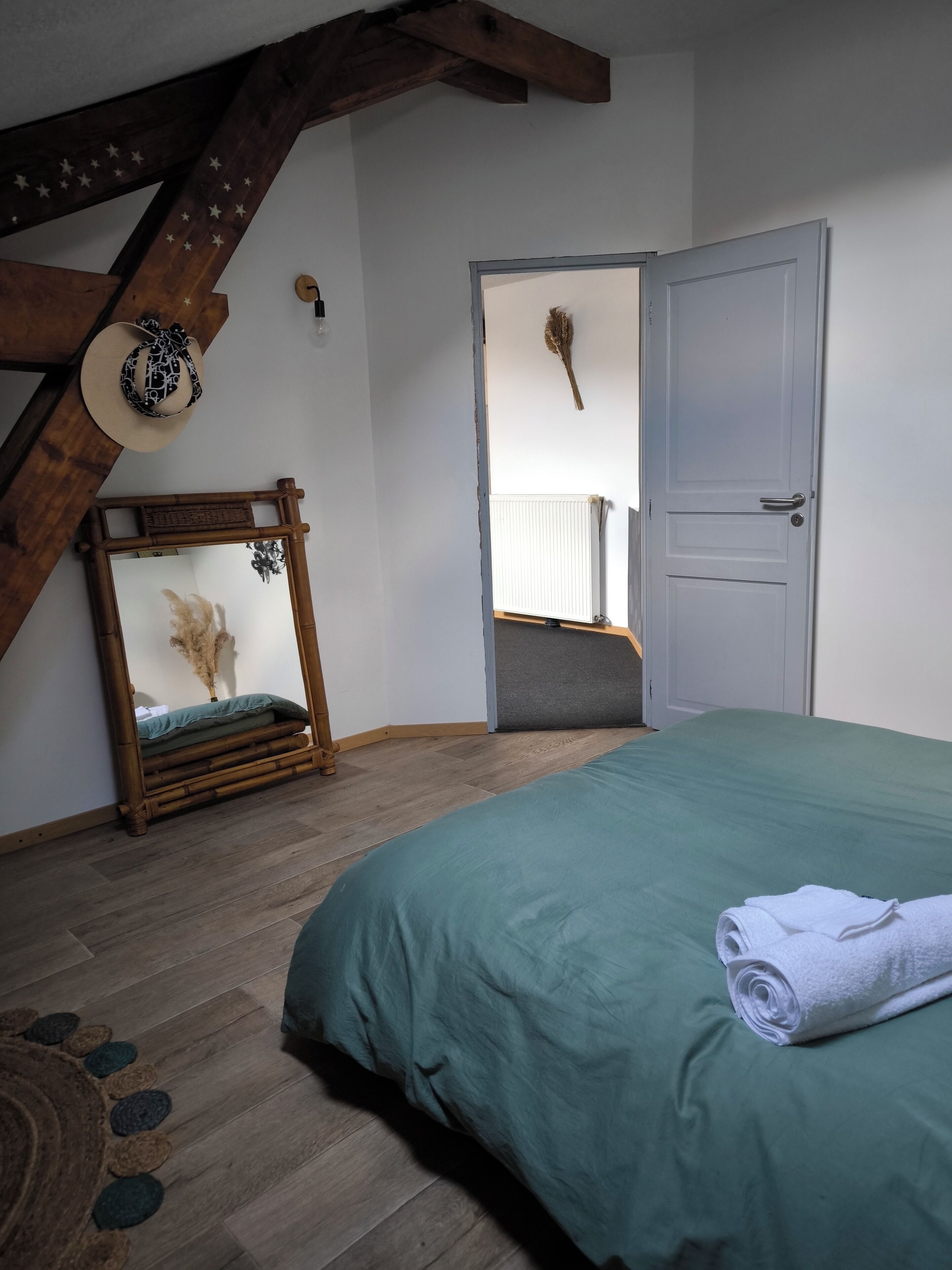 5 chambres, bureau, lit parapluie, Wi-Fi gratuit