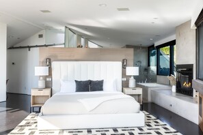 4 Schlafzimmer, Bügeleisen/Bügelbrett, WLAN, Bettwäsche