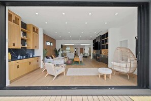 TV, fireplace, stereo, offices