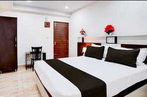 Deluxe Double Room, City View