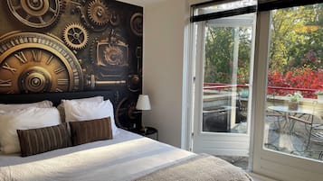 Deluxe-Doppelzimmer, 1 Schlafzimmer, Balkon, Zwischengeschoss | Kostenloses WLAN, Bettwäsche